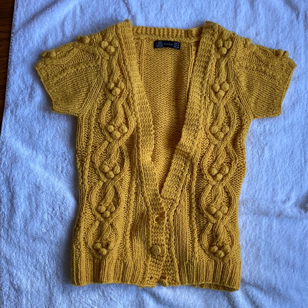 Zara golden yellow short sleeve sweater
